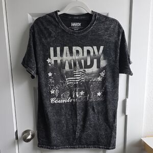 Hardy Graphic T-Shirt in Washed Black Medium G141